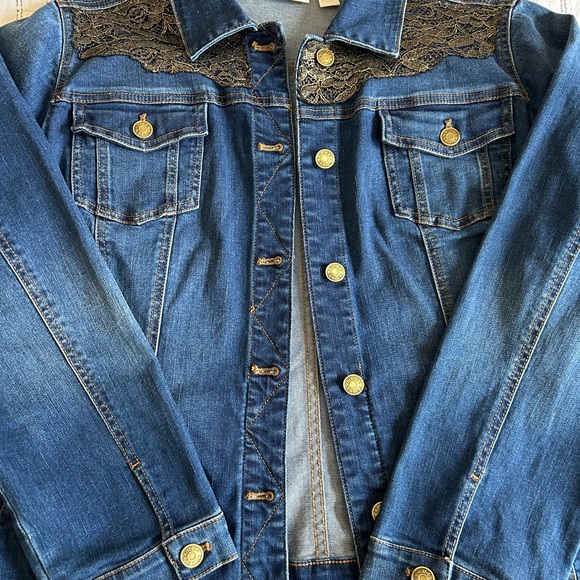 Chico Denim Jacket with Lace Detail Size 3=XL 16 Women Western festive. Preloved - Picture 8 of 9